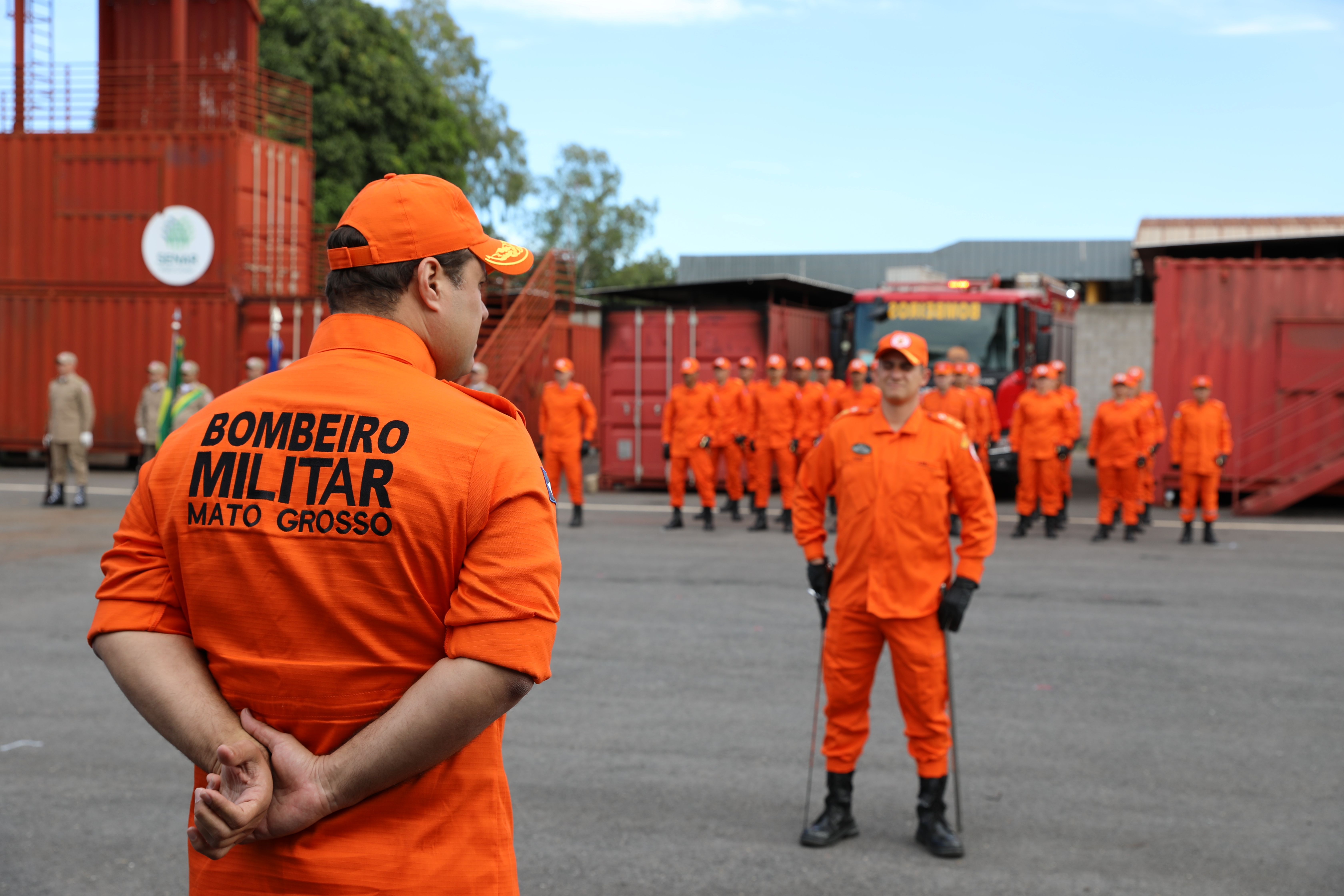 Plano de resposta a emergências: rotas, brigada e simulados (NR-1 e NR-23)